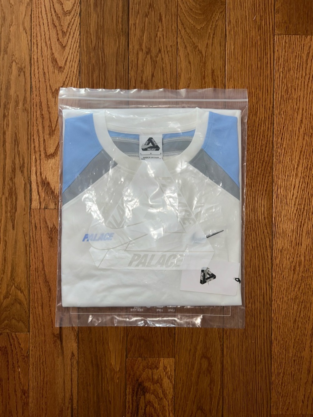 Palace x Nike White Jersey Size Large NEW
